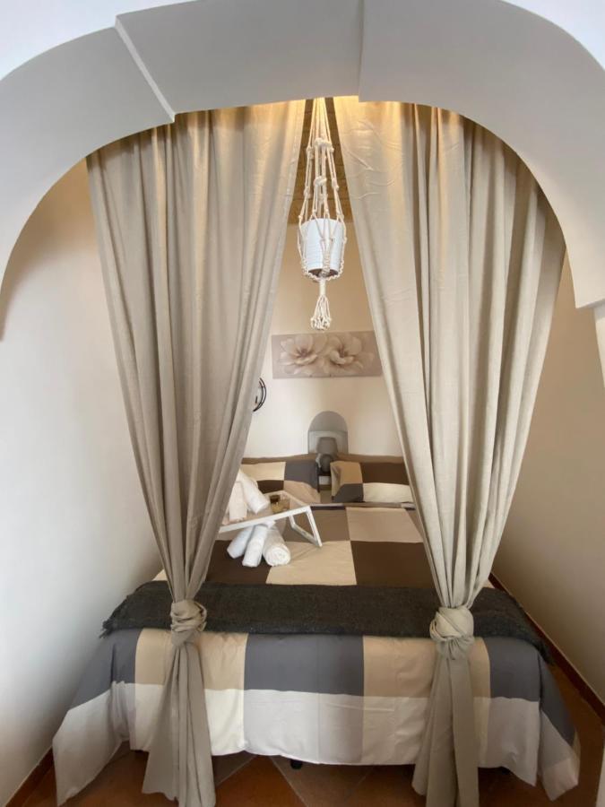 La Dimora Nelle Stelle Apartment Ostuni Bagian luar foto