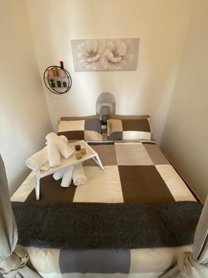 La Dimora Nelle Stelle Apartment Ostuni Bagian luar foto
